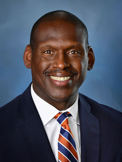 Quentin Riggins headshot