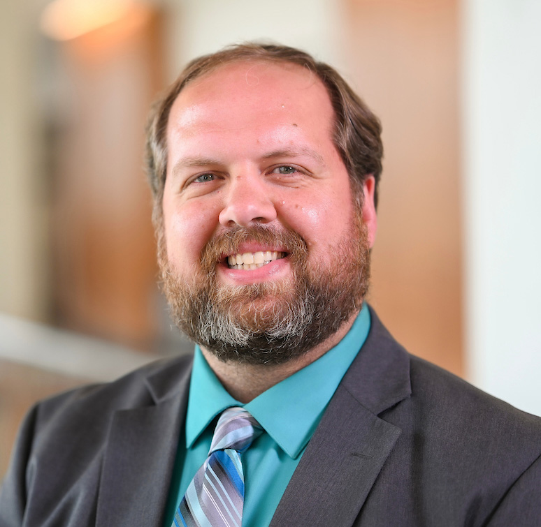 Dustin Cole headshot