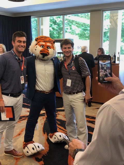Students posing with Aubie