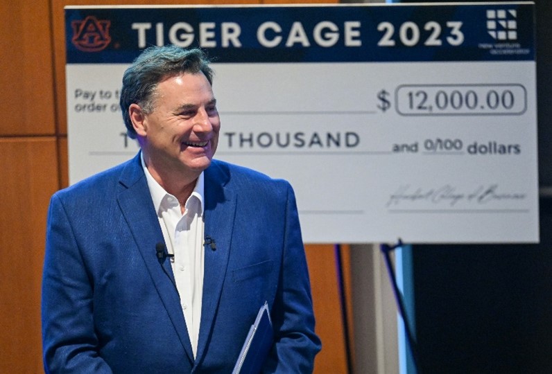 Mark Forchette at Tiger Cage