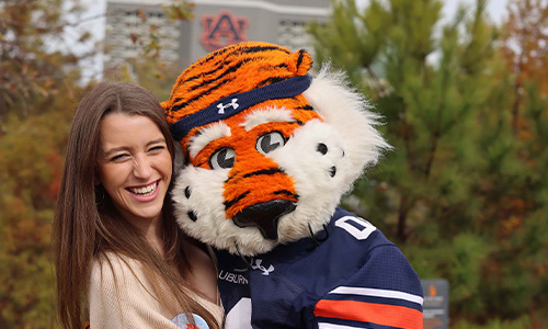 Lauren Short and Aubie